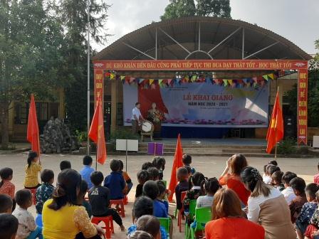 anh Huy đánh tRống