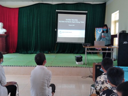 Tuyên truyền vệ sinh và nước sạch nông thôn