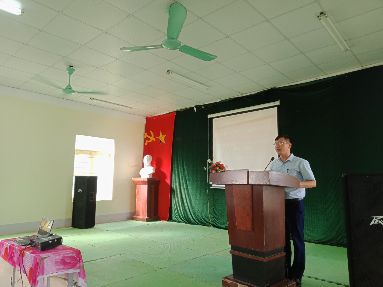 BỒI DƯỠNG CHÍNH TRỊ HÈ NĂM HỌC 2022-2023